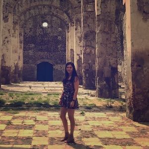 Meet your Posher, Gloria